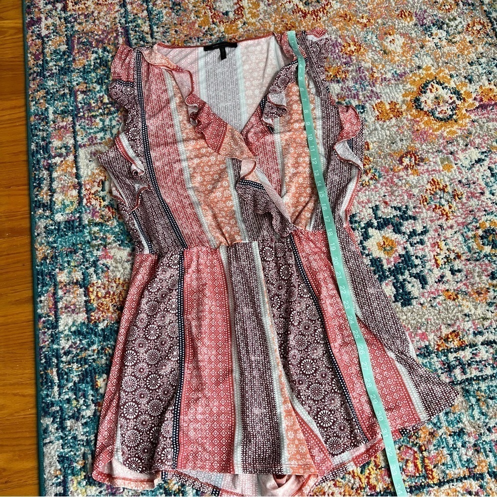BCBG‎ MaxAzria Ruffle Floral Patchwork Romper - Picture 11 of 13